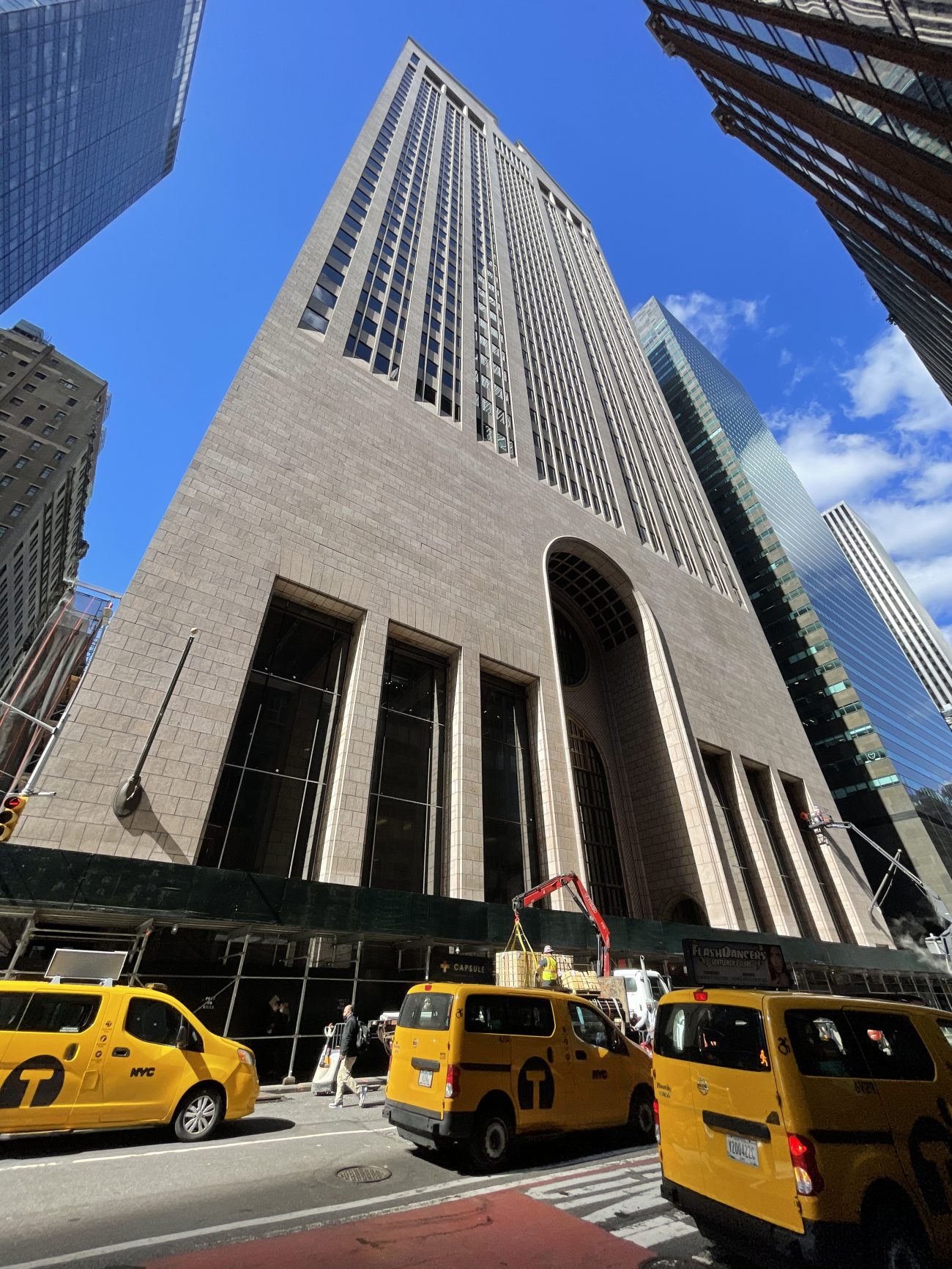 550 vs 551 Madison Avenue