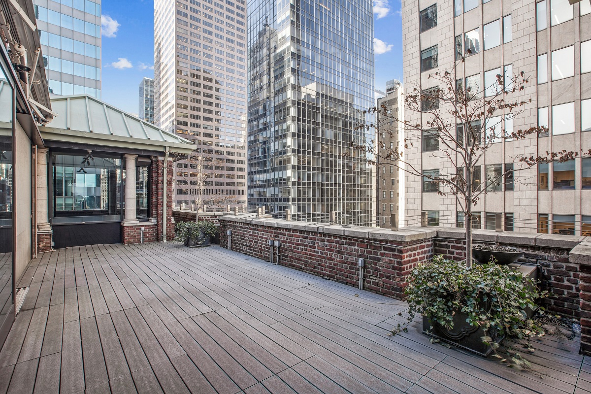 551 Madison Avenue