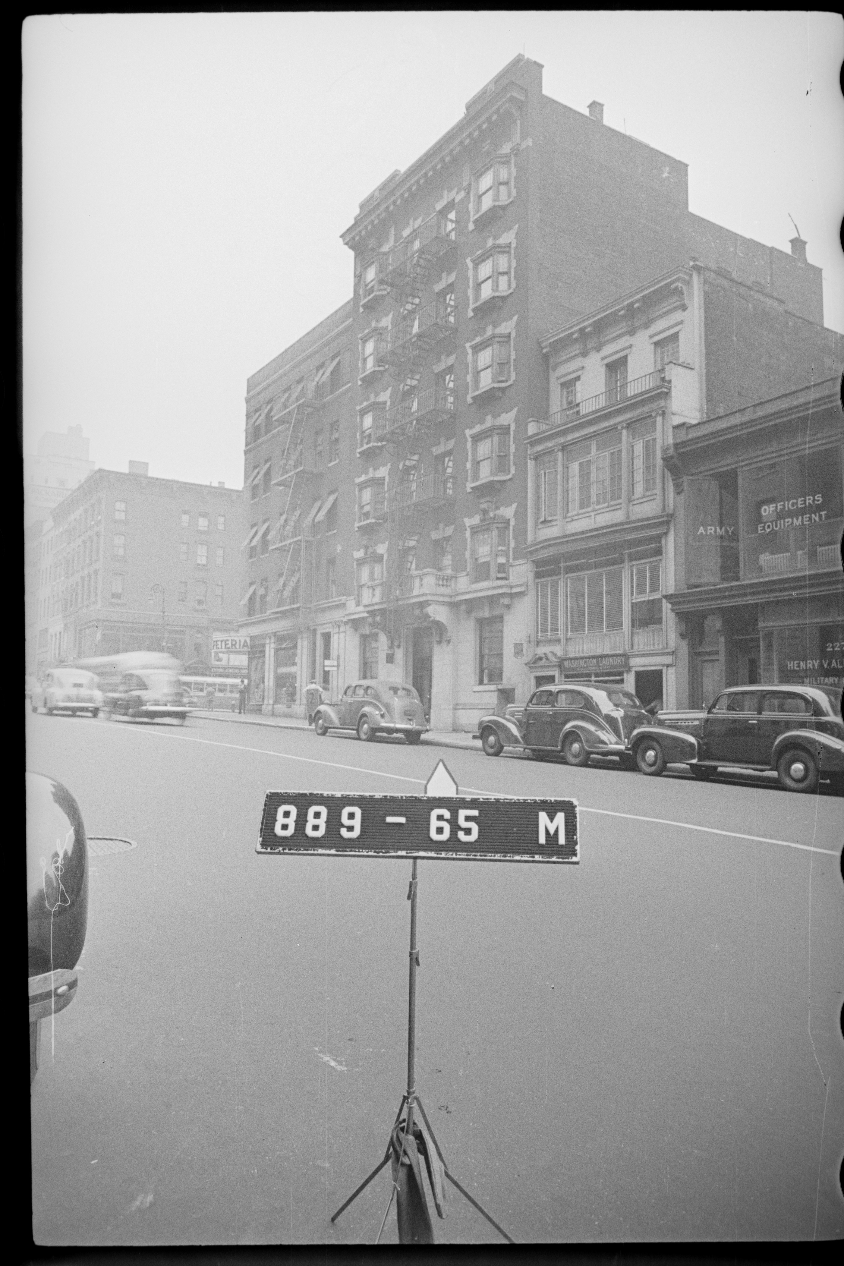 231–233 Lexington Avenue