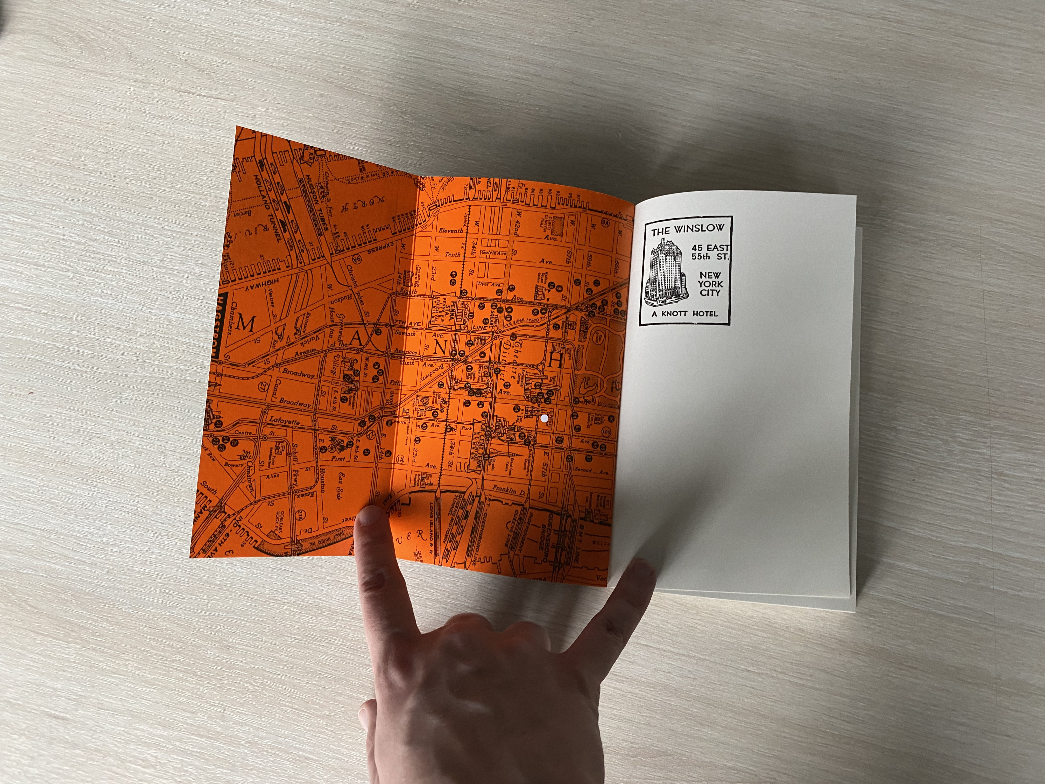 Эдуард Лимонов «Стихи из отеля Уинслоу»
